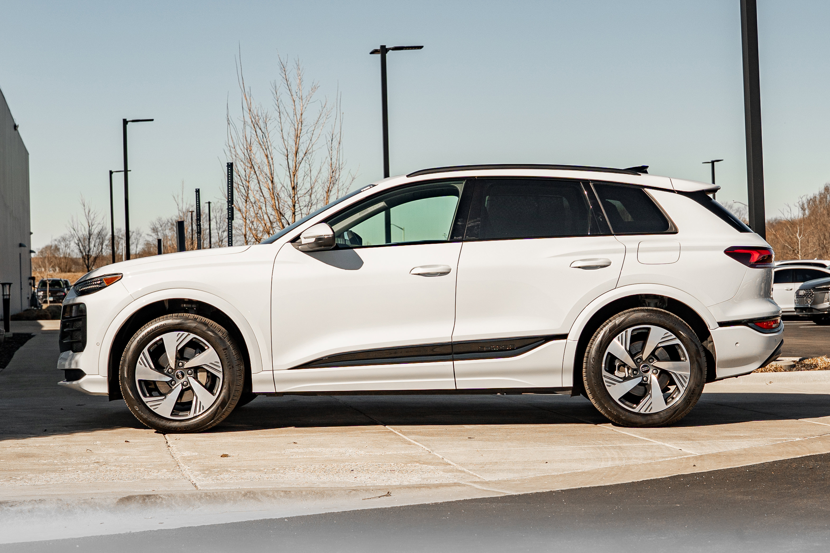 Certified 2025 Audi Q6 e-tron Premium Plus w/ Premium Plus AWD/4WD image 6