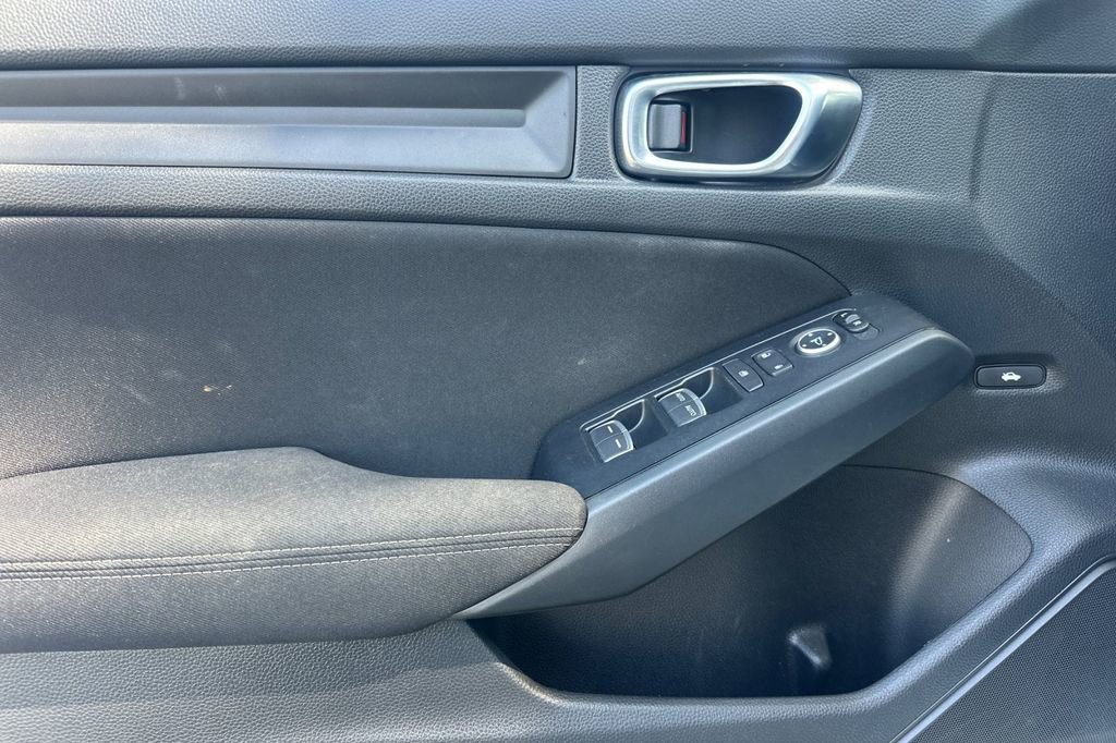Used 2025 Honda Civic Sport image 11