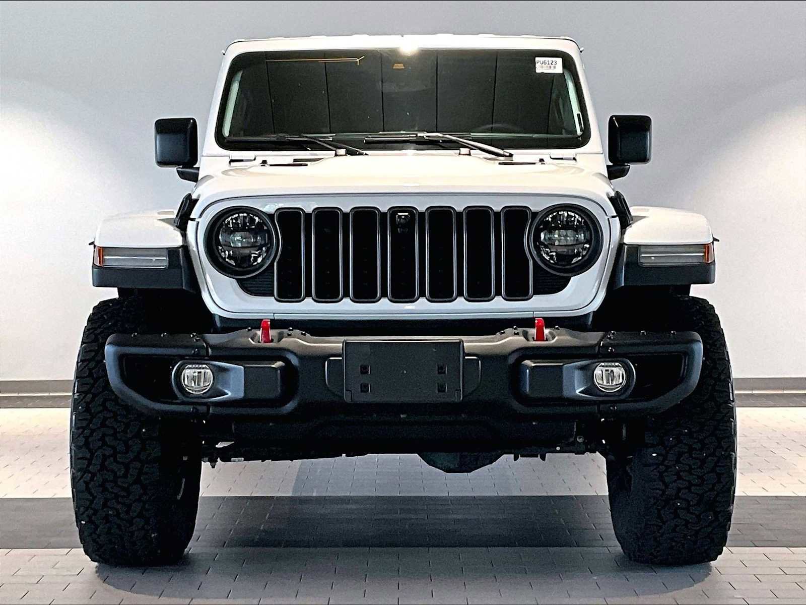 Used 2025 Jeep Wrangler Unlimited Rubicon AWD/4WD image 13