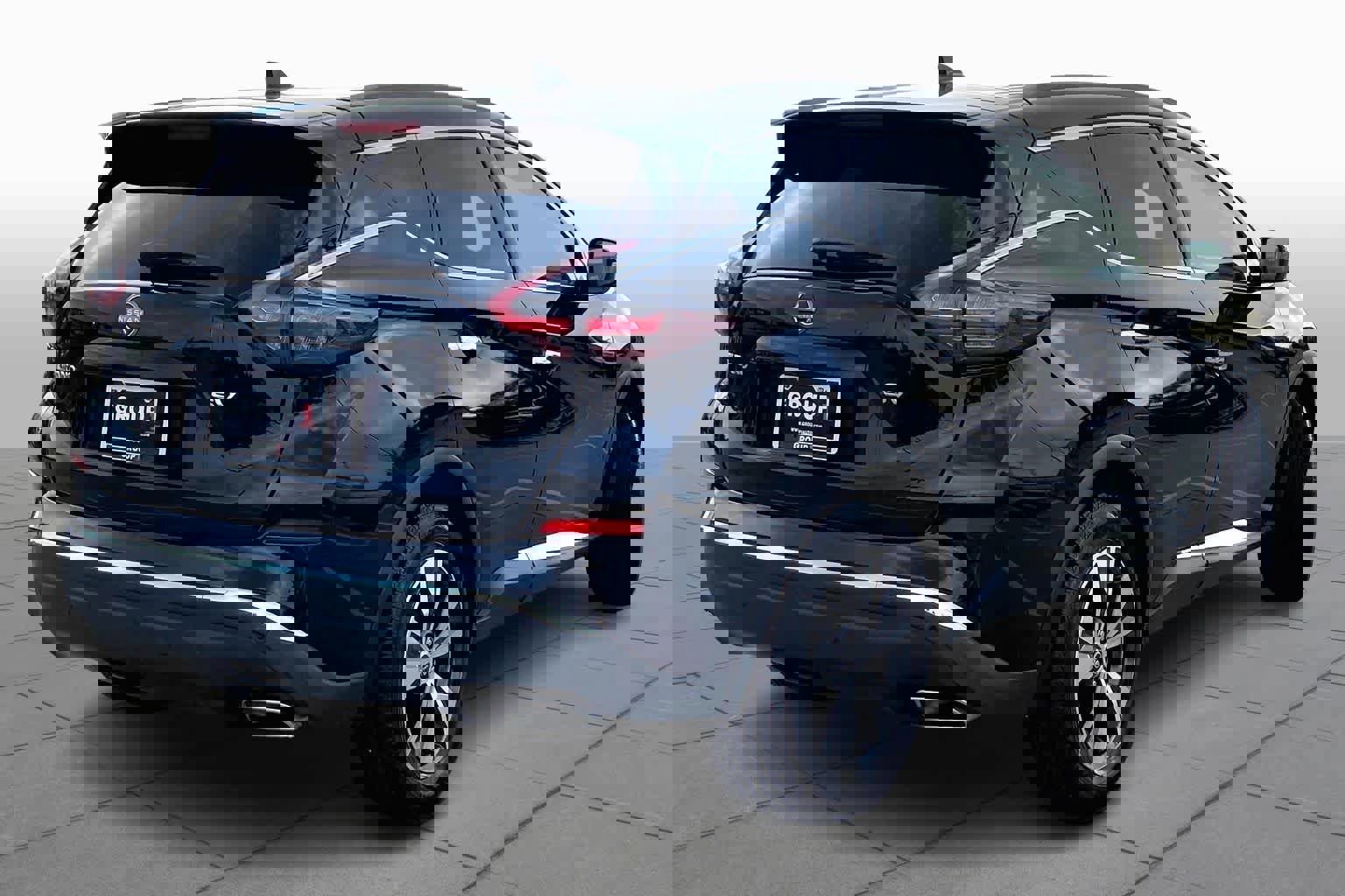 Used 2023 Nissan Murano SV image 12