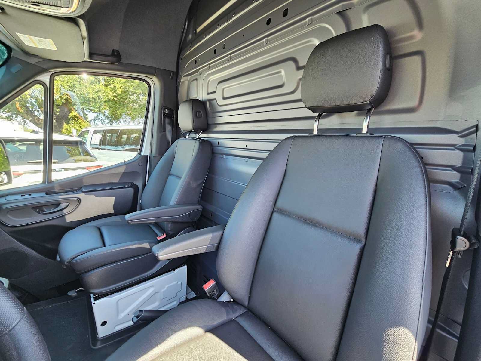 Used 2026 Mercedes-Benz Sprinter 2500 image 20