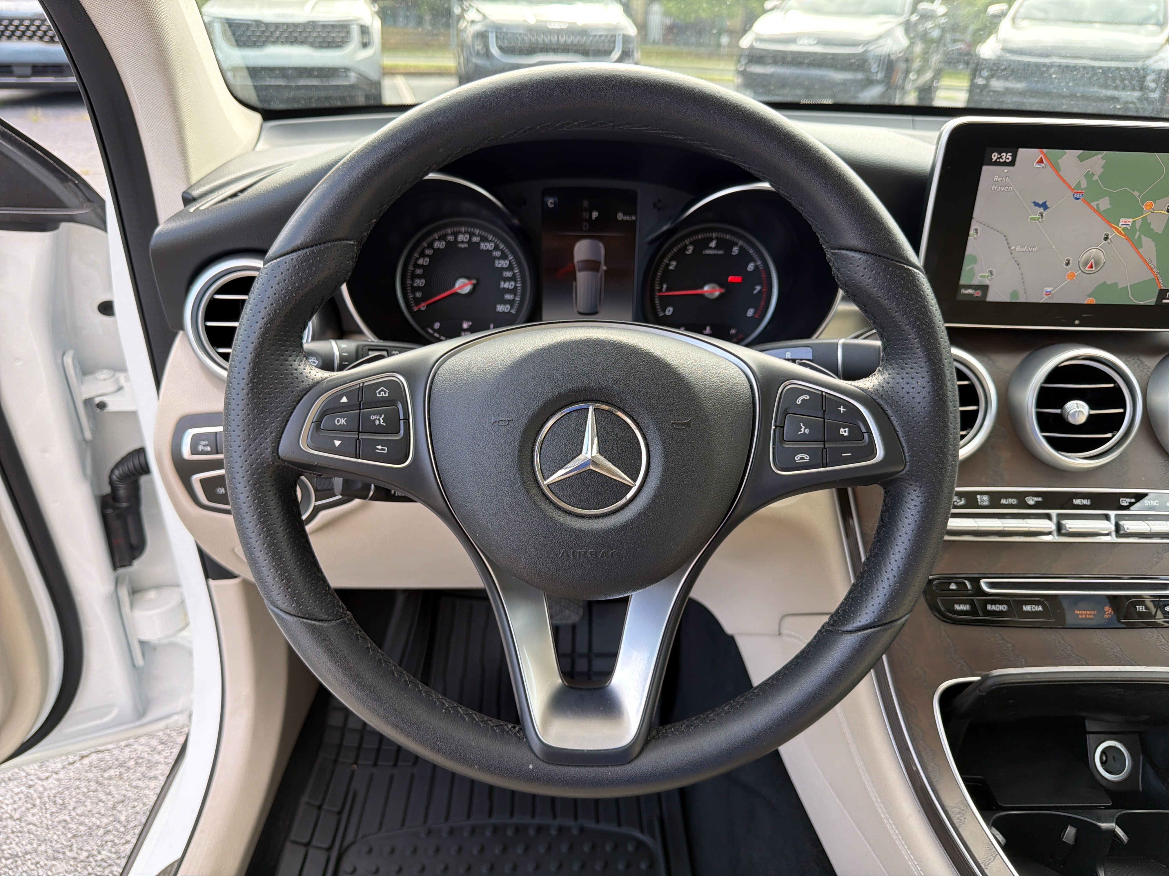 Used 2019 Mercedes-Benz GLC 300 image 22