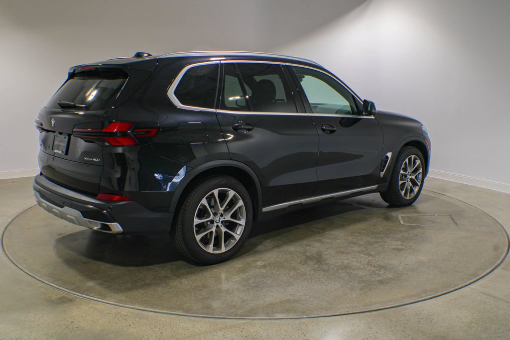 Used 2024 BMW X5 xDrive40i w/ Premium Package AWD/4WD image 6