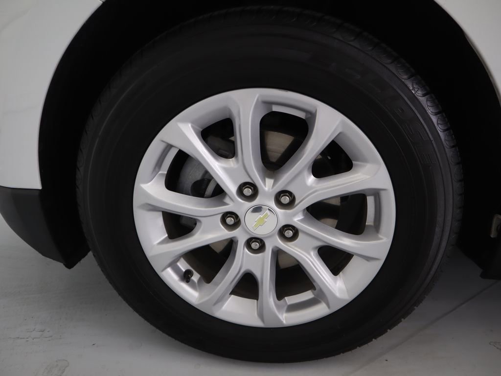 Used 2021 Chevrolet Equinox LS w/ LS Convenience Package image 28