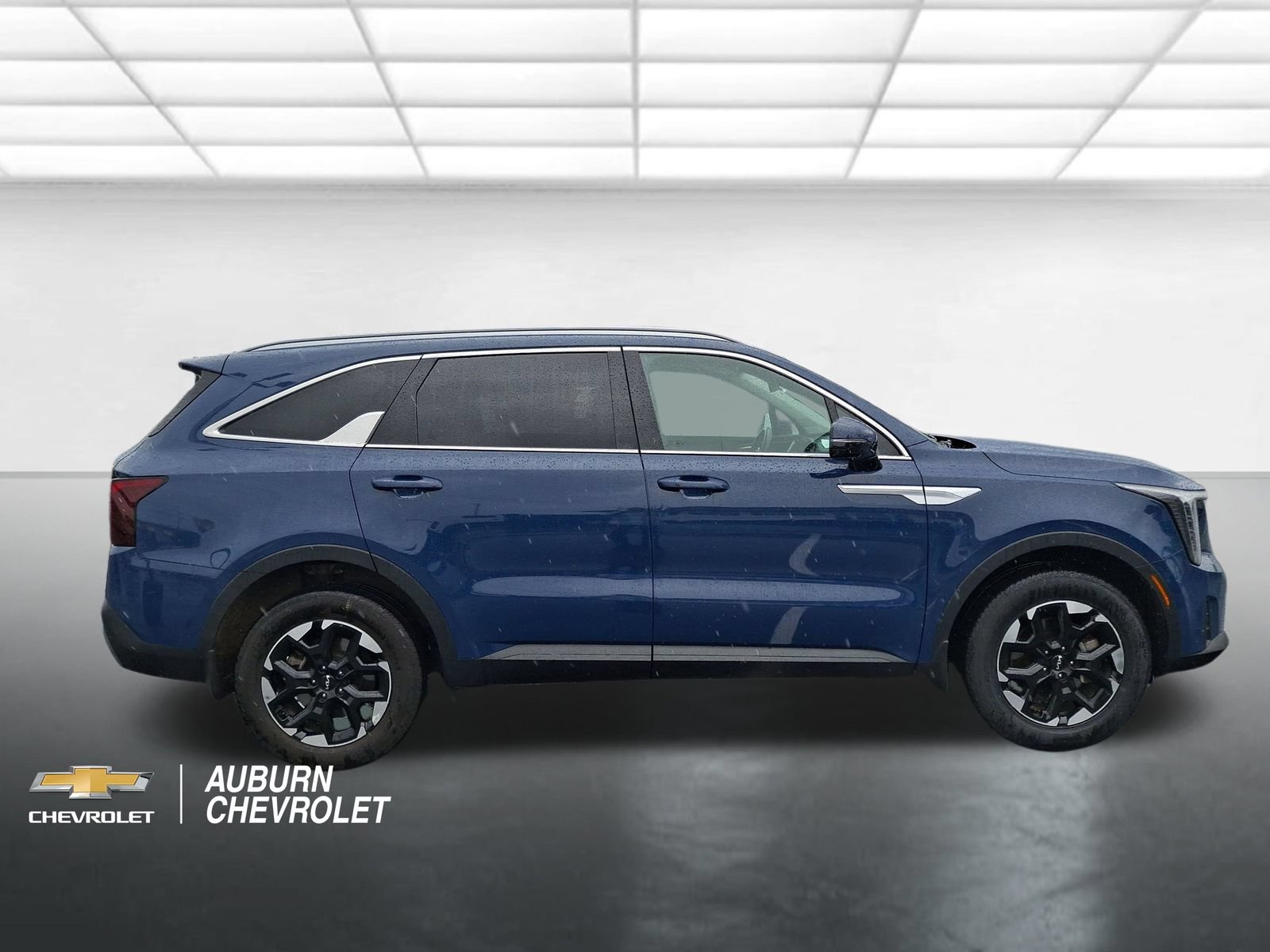 Used 2024 Kia Sorento S AWD/4WD image 2