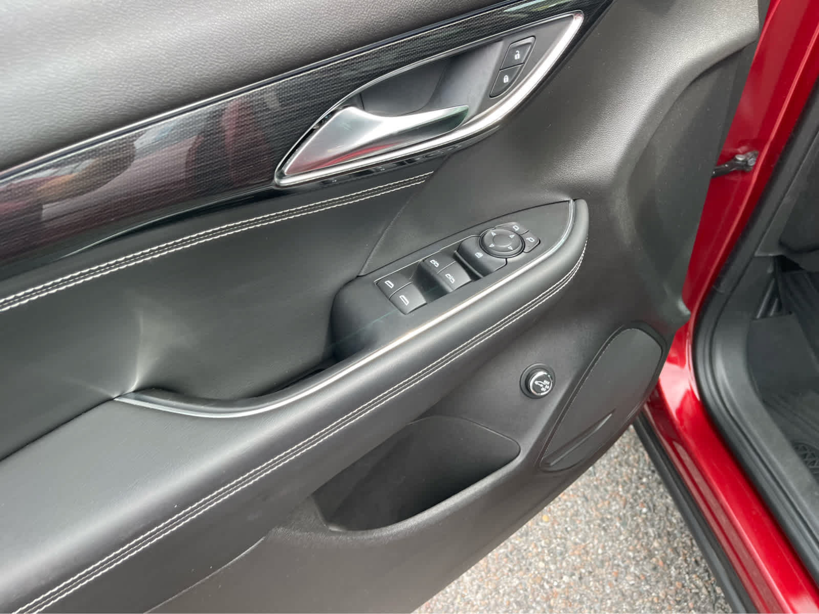 Used 2022 Buick Envision Preferred FWD image 14