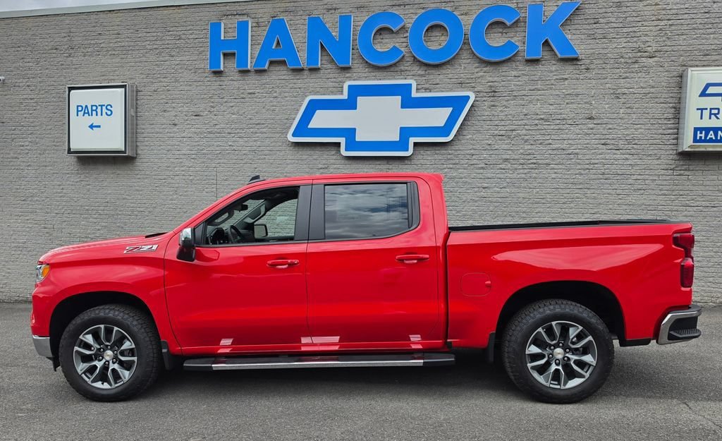 New 2026 Chevrolet Silverado 1500 LT w/ Z71 Off-Road Package AWD/4WD image 8