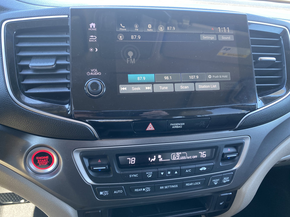 Used 2019 Chevrolet Colorado LT w/ LT Convenience Package image 17