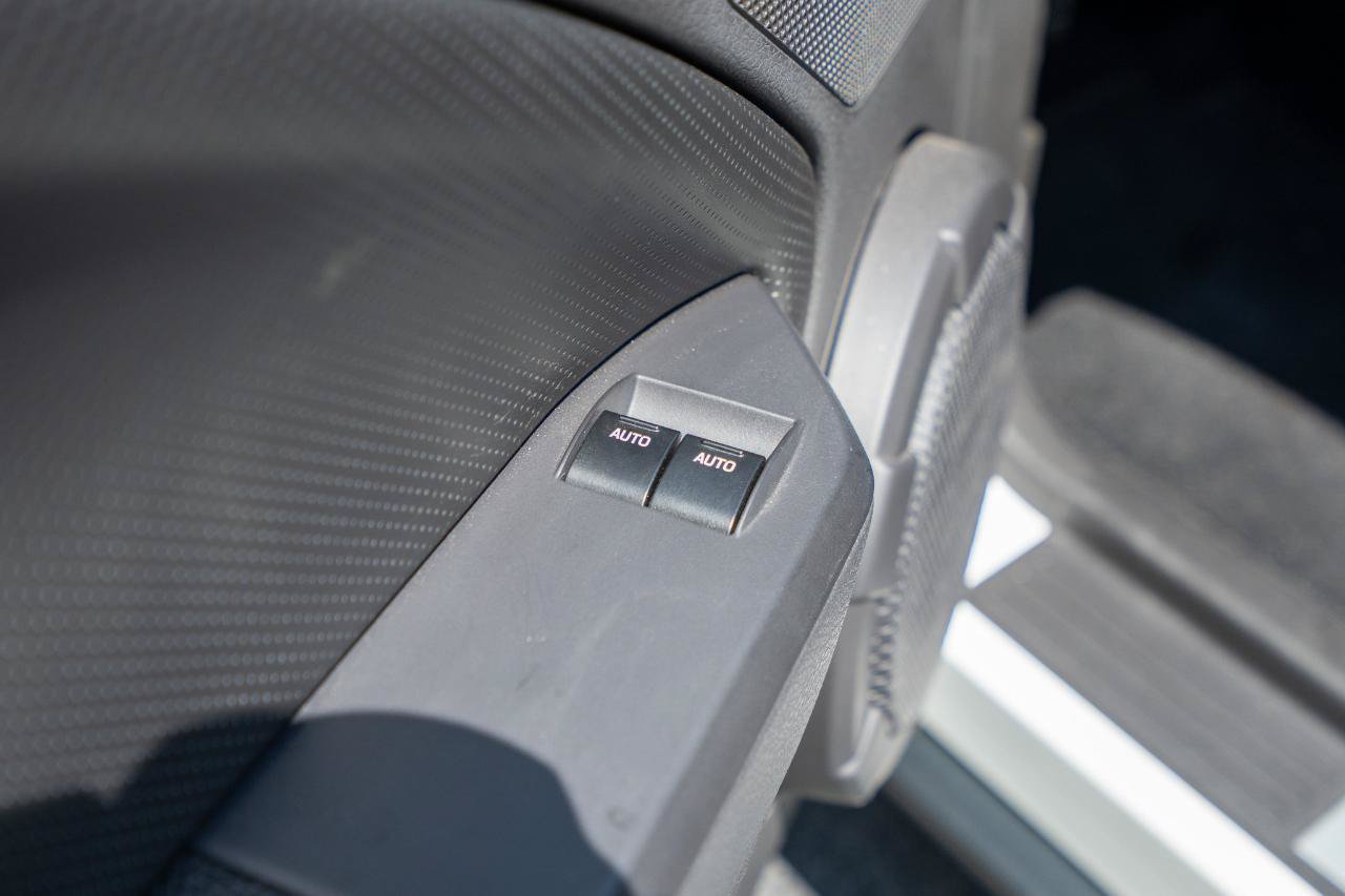 Used 2008 Ford Mustang Shelby GT500 RWD image 13
