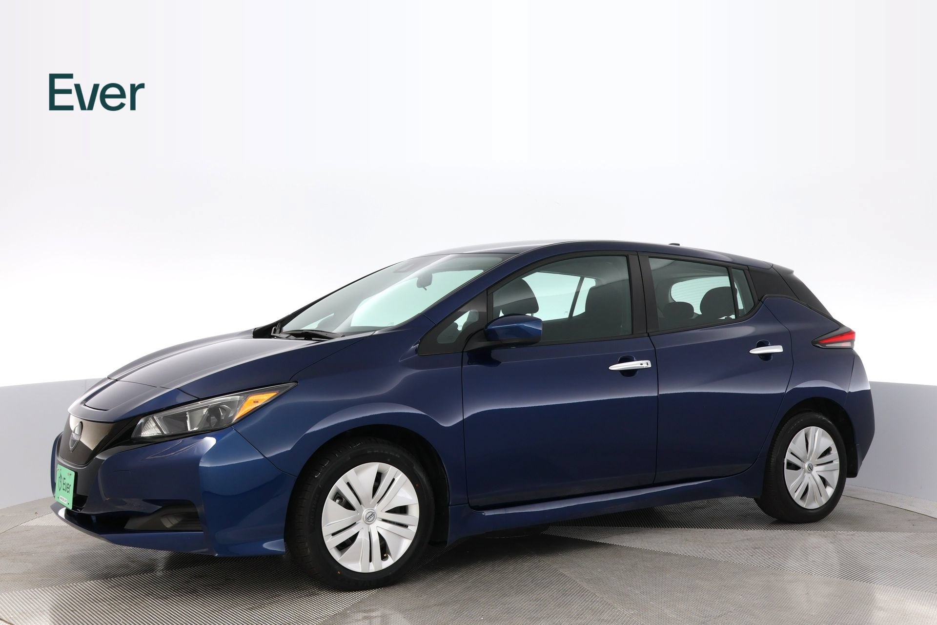 Used 2025 Nissan Leaf S FWD image 18