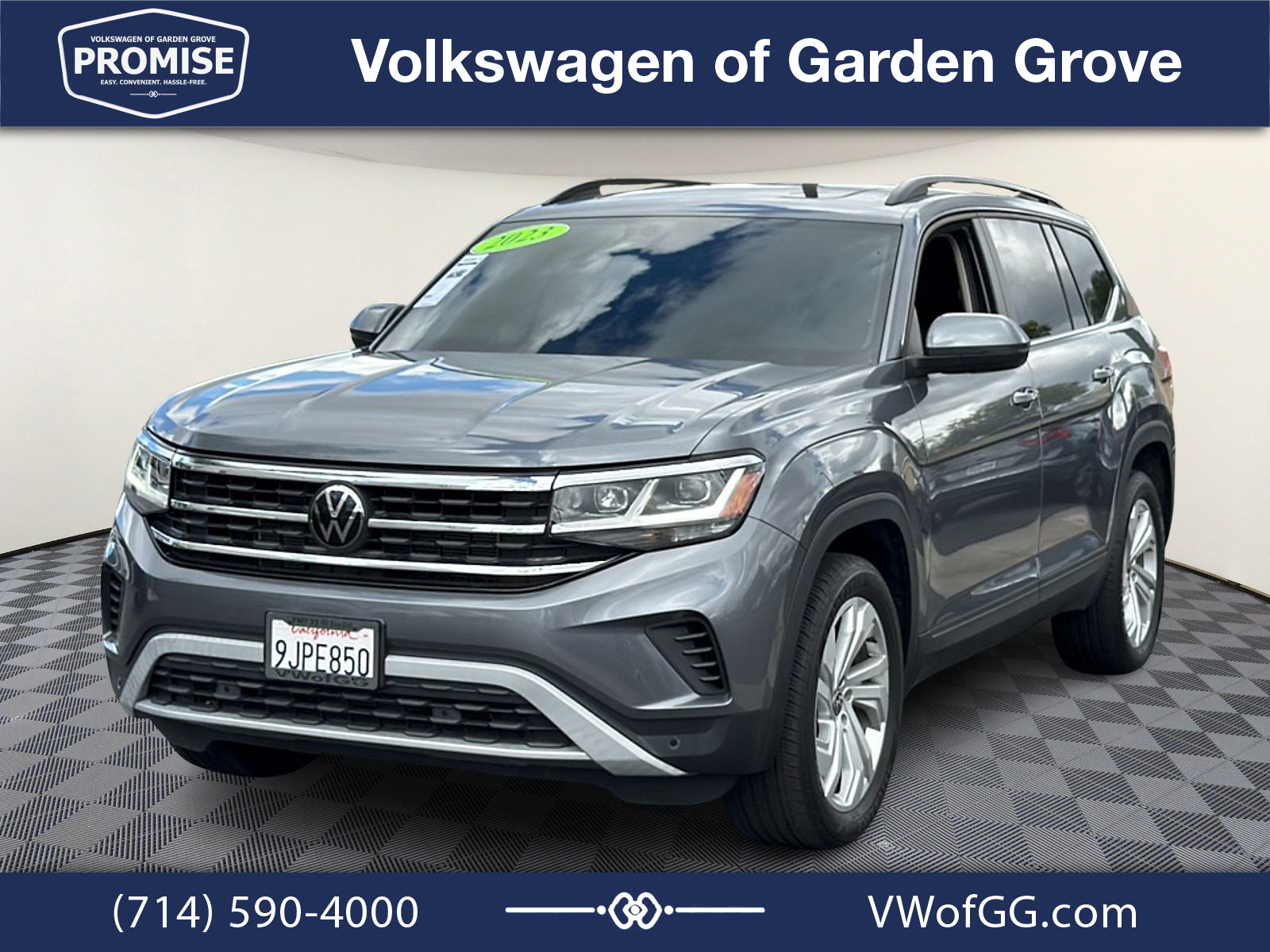 Used 2023 Volkswagen Atlas SE w/ Panoramic Sunroof Package FWD image 4