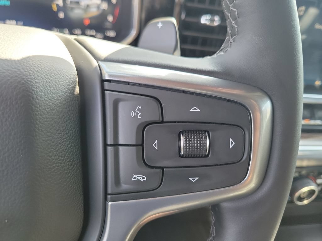 Used 2026 Chevrolet Silverado 1500 LT Trail Boss w/ LT Trail Boss Premium Package AWD/4WD image 6