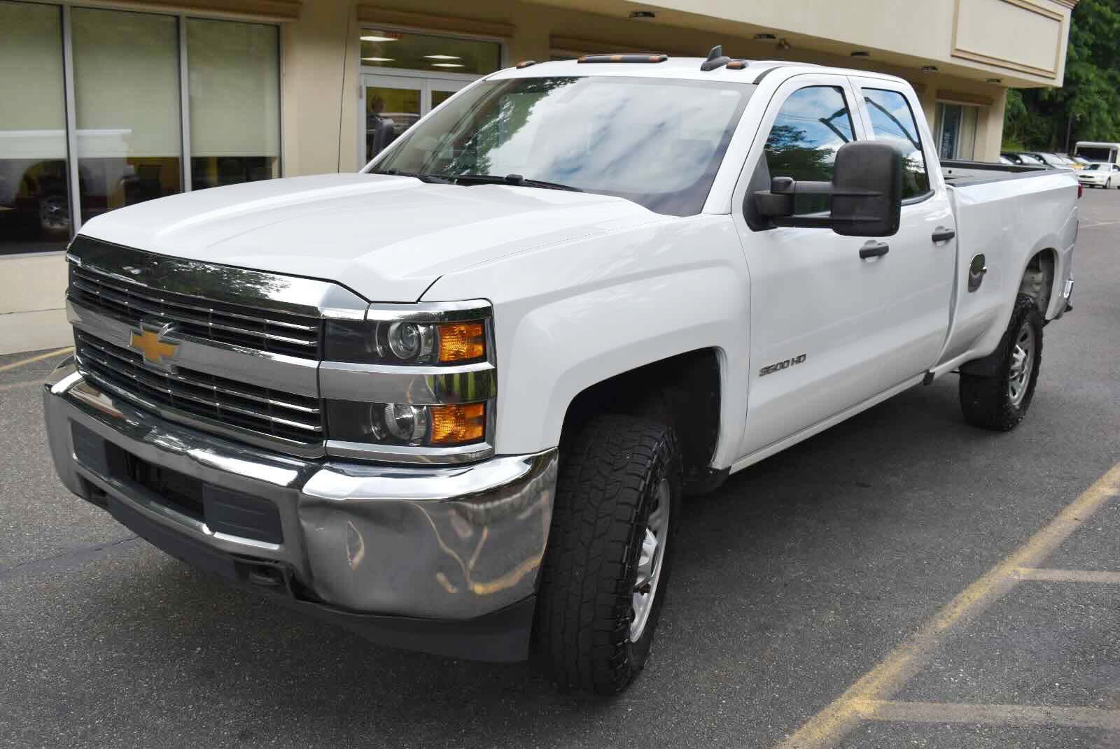 Used 2018 Chevrolet Silverado 3500 W/T RWD image 8