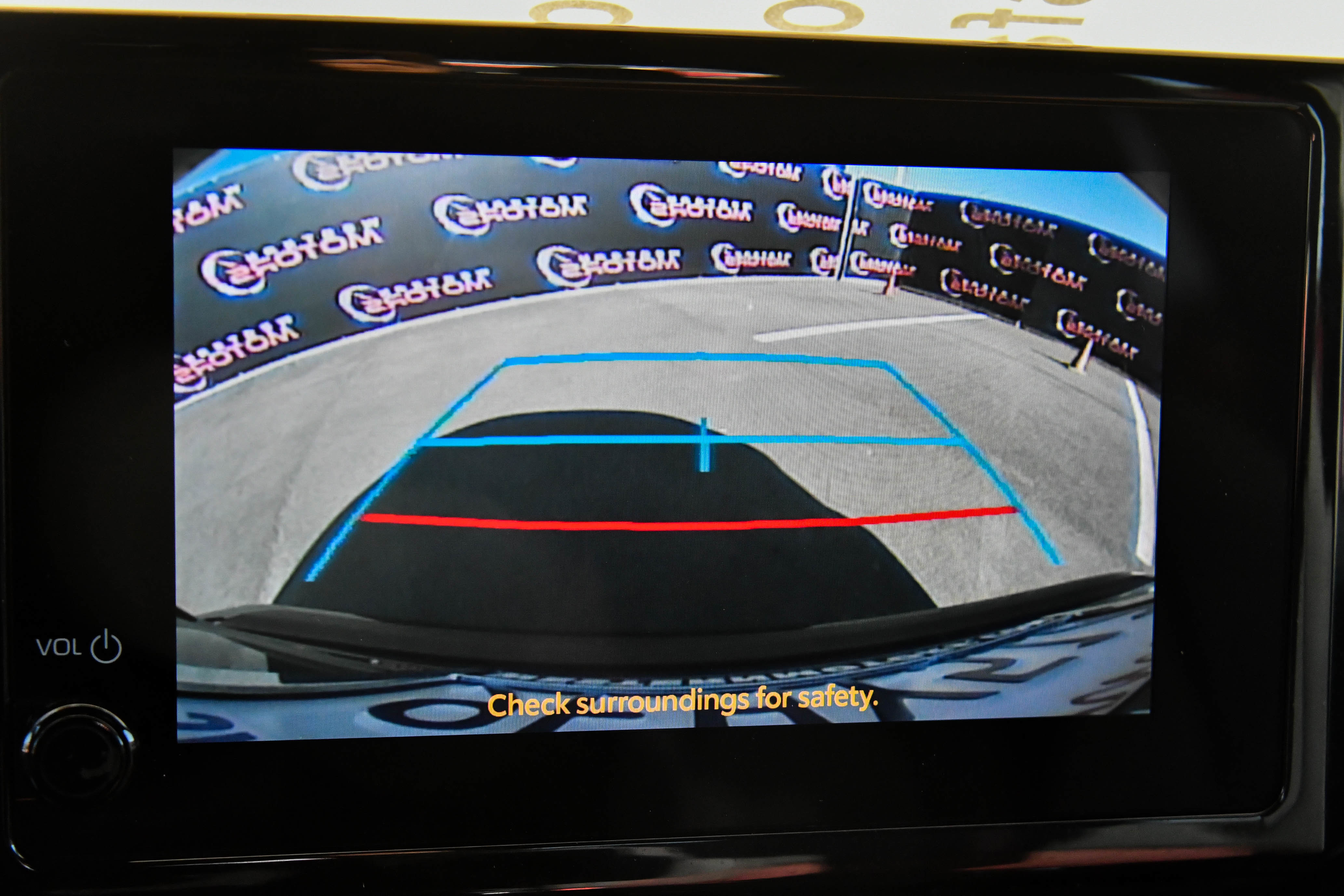 Used 2023 Toyota Corolla SE w/ SE Premium Package FWD image 18