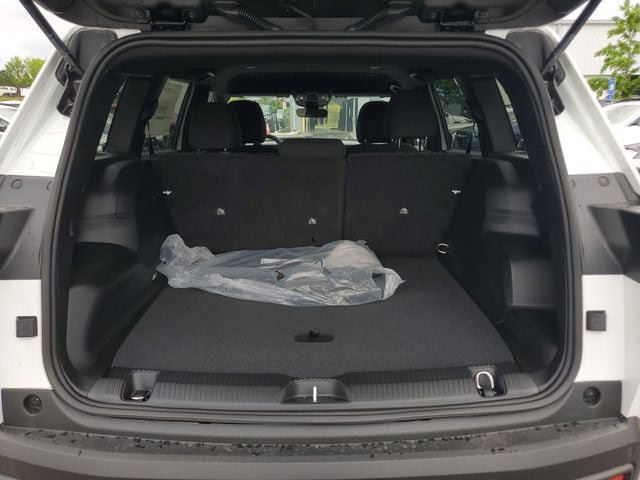 New 2026 Jeep Cherokee Laredo AWD/4WD image 10