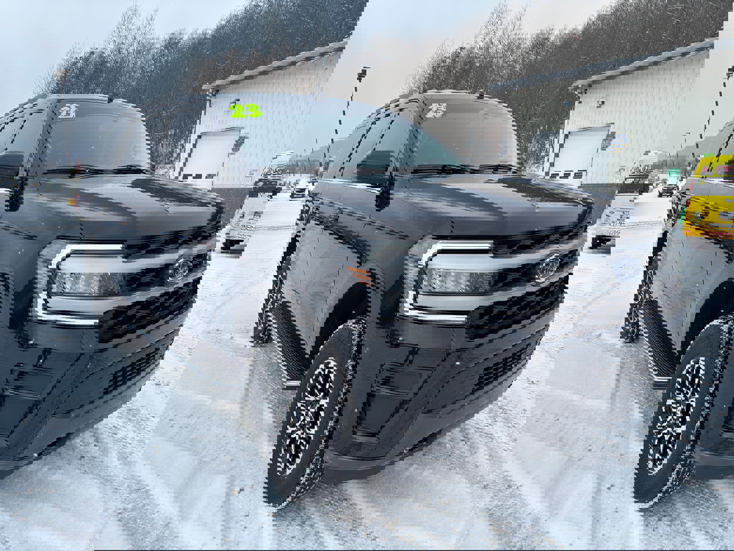 Used 2023 Ford Expedition XLT