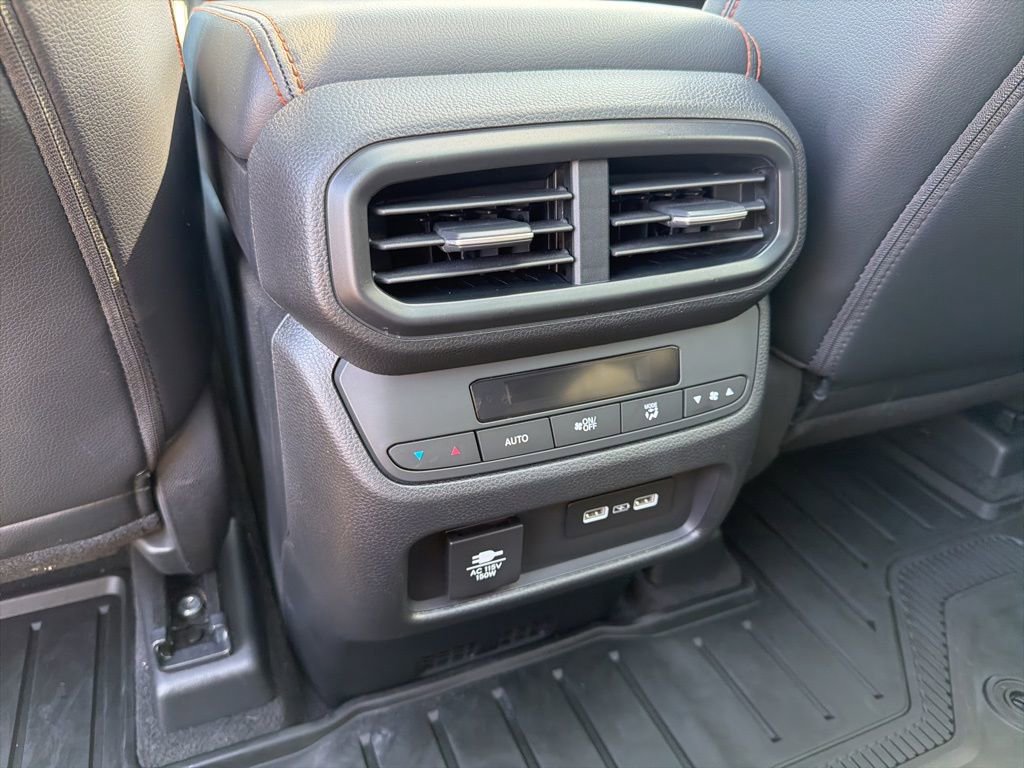 Used 2023 Honda Pilot TrailSport image 38