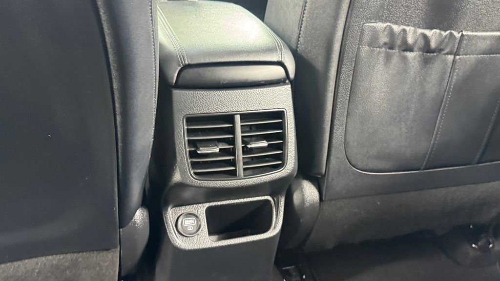 Used 2021 Kia Seltos SX w/ SX Sunroof Package image 37