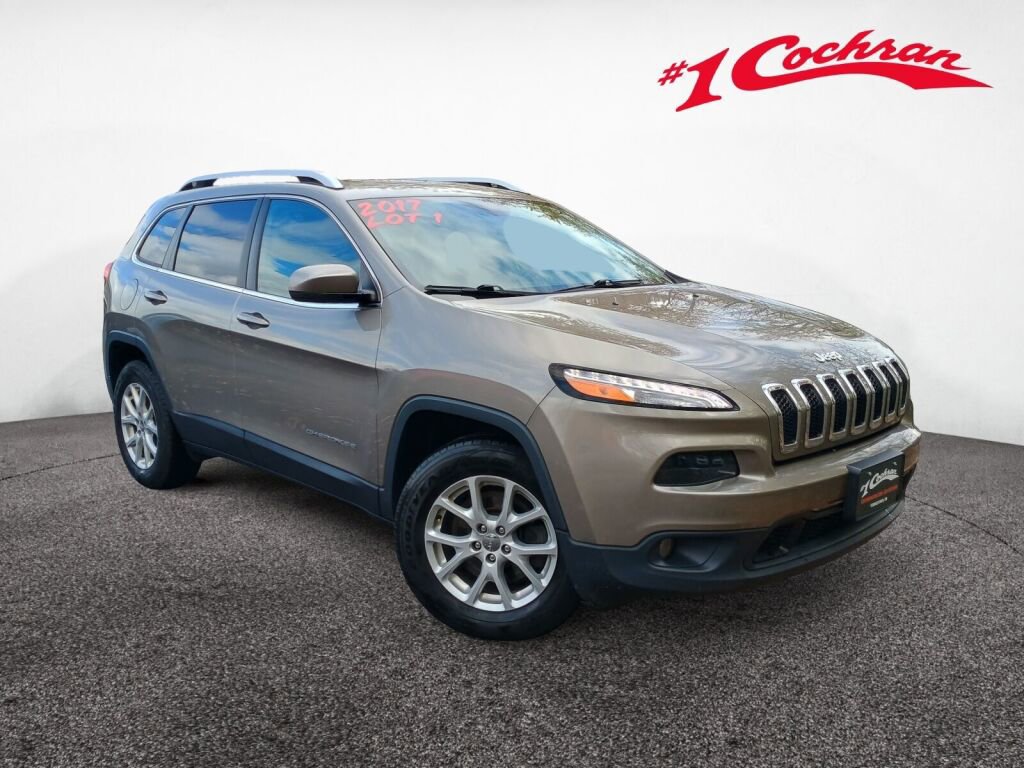 Used 2017 Jeep Cherokee Latitude w/ Safety/Convenience Group