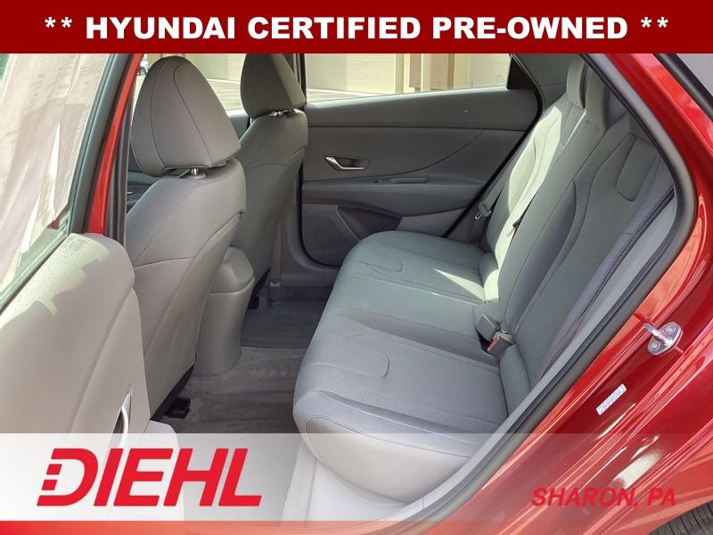 Certified 2023 Hyundai Elantra SE FWD image 14