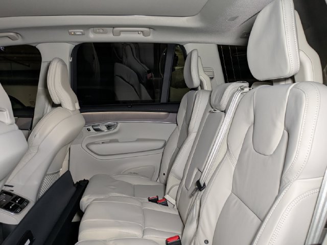 New 2026 Volvo XC90 T8 Ultra w/ Protection Package AWD/4WD image 26