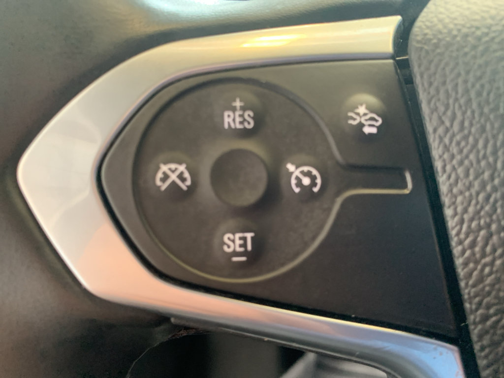 Used 2023 Chevrolet Traverse LT FWD image 20
