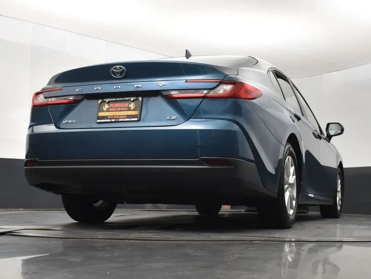 Used 2025 Toyota Camry LE FWD image 10