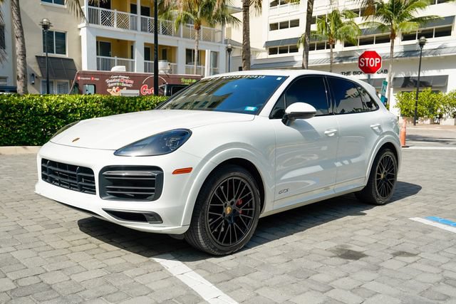 Used 2022 Porsche Cayenne GTS AWD/4WD image 8