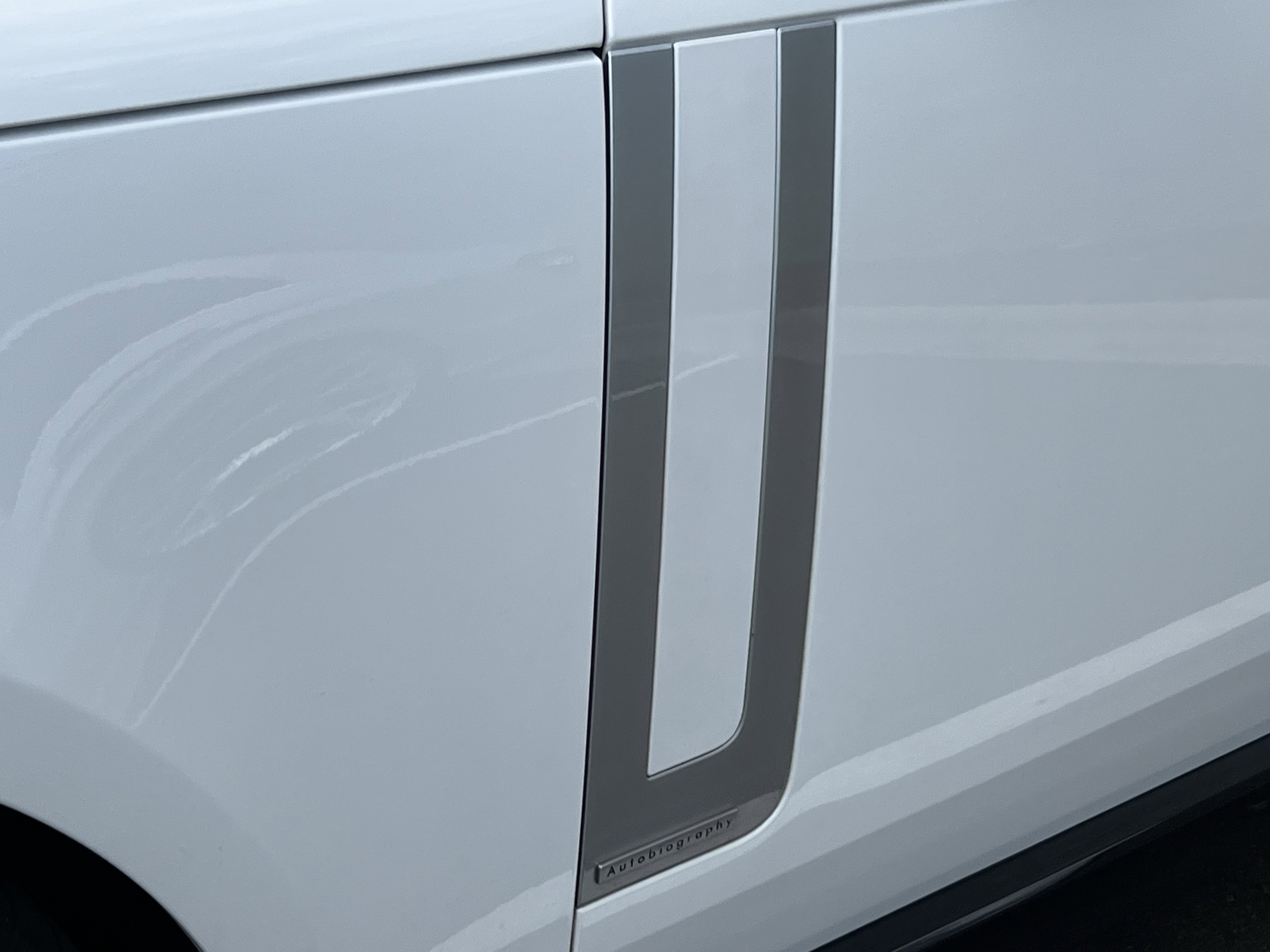 Certified 2024 Land Rover Range Rover Long Wheelbase Autobiography image 35