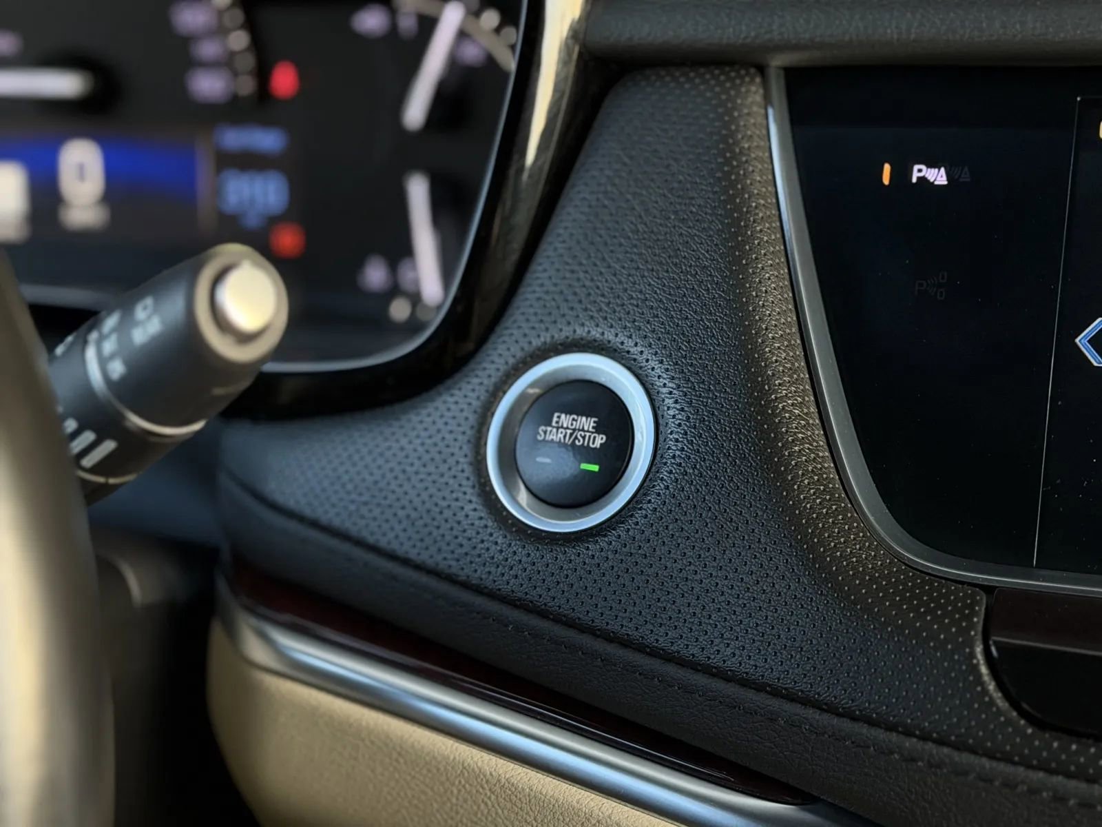 Used 2019 Cadillac XT5 Luxury AWD/4WD image 29