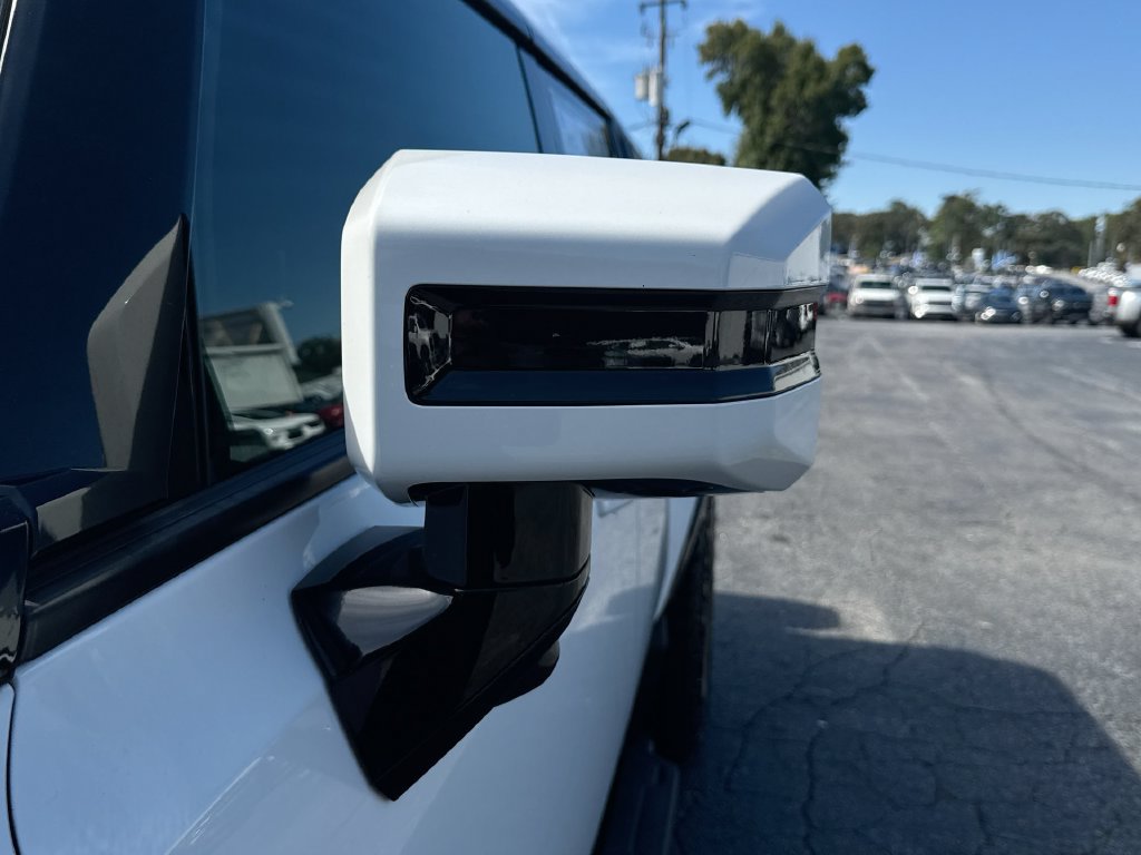 Used 2024 GMC Hummer EV 2X w/ Extreme Off-Road Package AWD/4WD image 11