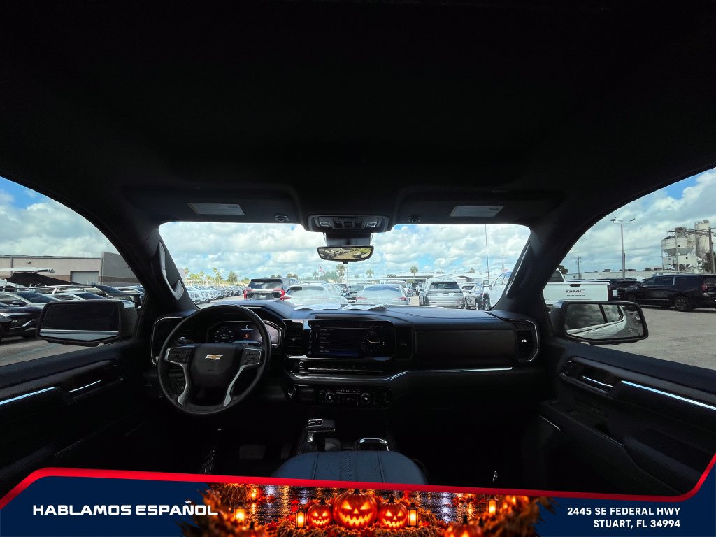 Used 2023 Chevrolet Silverado 1500 High Country w/ Technology Package AWD/4WD image 14