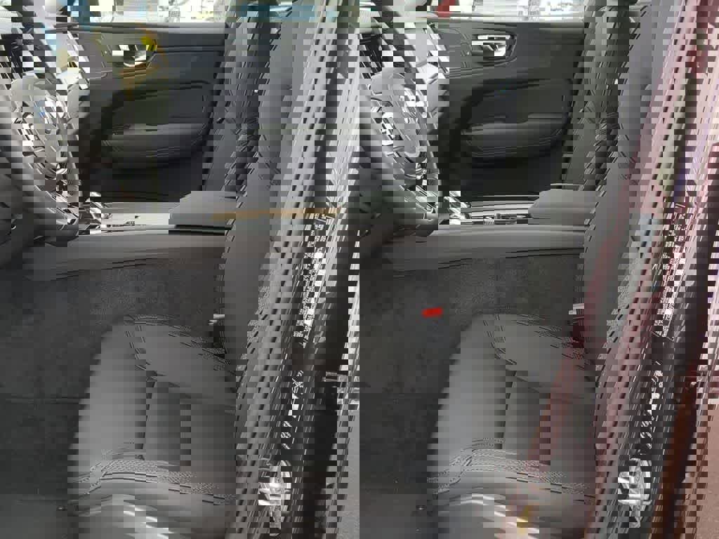 New 2026 Volvo XC60 B5 Plus w/ Protection Package Premier image 15