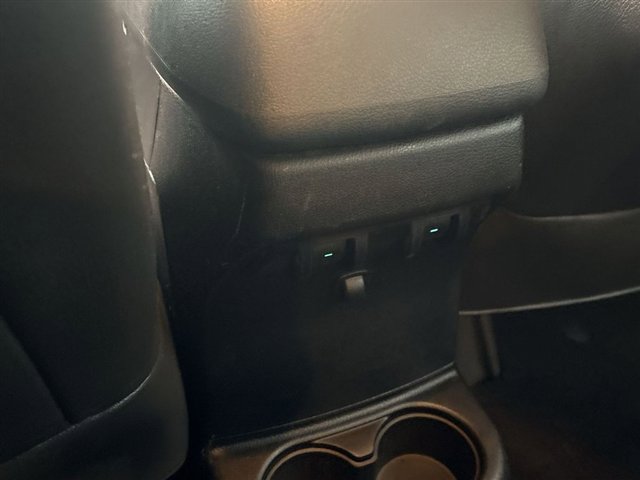 Used 2014 Jeep Wrangler Unlimited Rubicon w/ Dual Top Group image 18