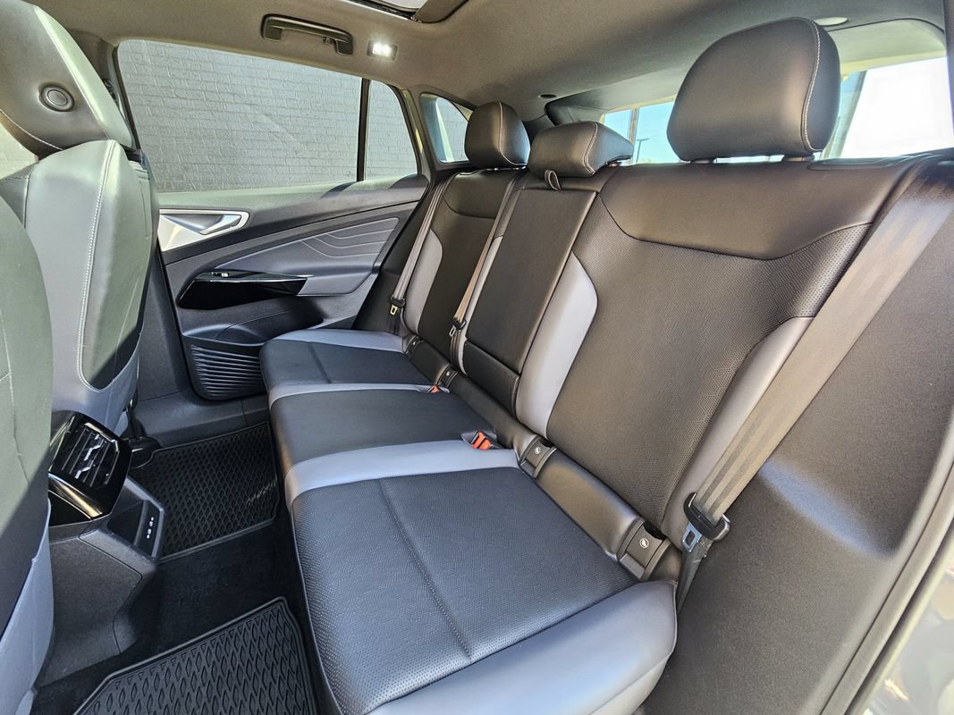 Used 2023 Volkswagen ID.4 Pro S Plus AWD/4WD image 18