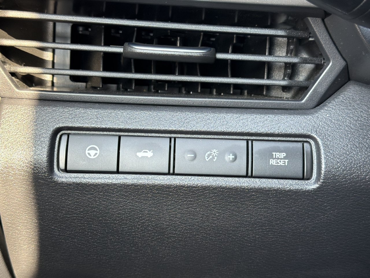 Certified 2025 Nissan Altima 2.5 SV w/ SV Premium Package FWD image 13