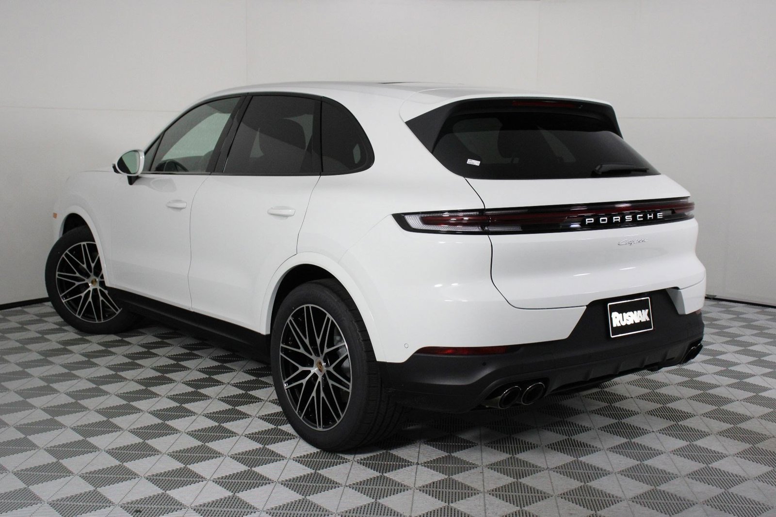 New 2026 Porsche Cayenne AWD/4WD image 3
