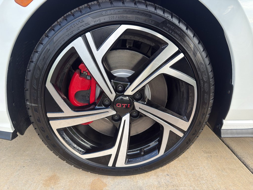 New 2026 Volkswagen GTI SE image 18