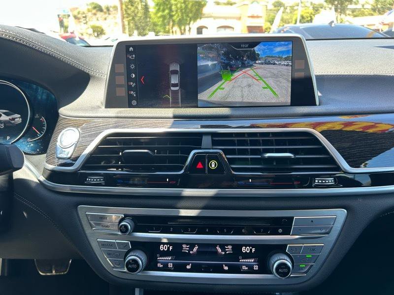 Used 2018 BMW 740i RWD image 12