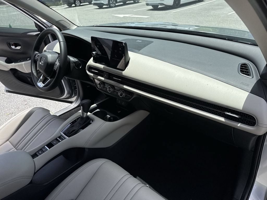 Used 2026 Honda HR-V EX-L image 32