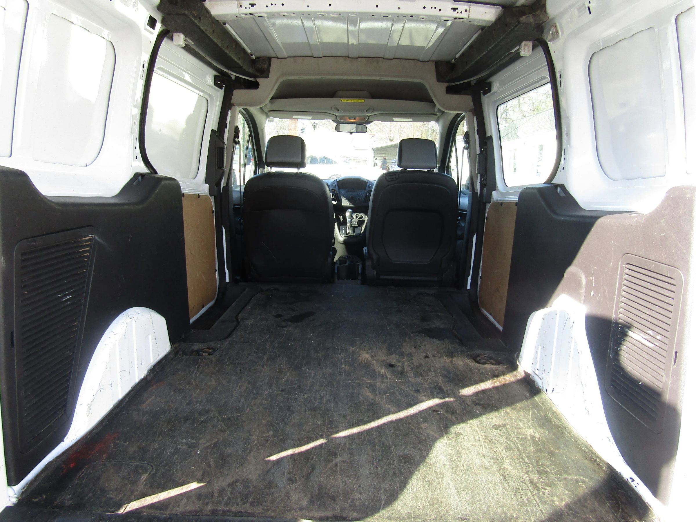 Used 2016 Ford Transit Connect XL image 17