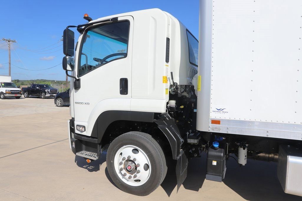 New 2024 Chevrolet Low Cab Forward 6500XD image 15