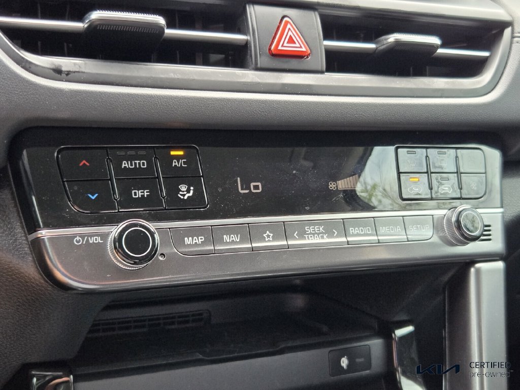 Certified 2025 Kia Seltos EX FWD image 17
