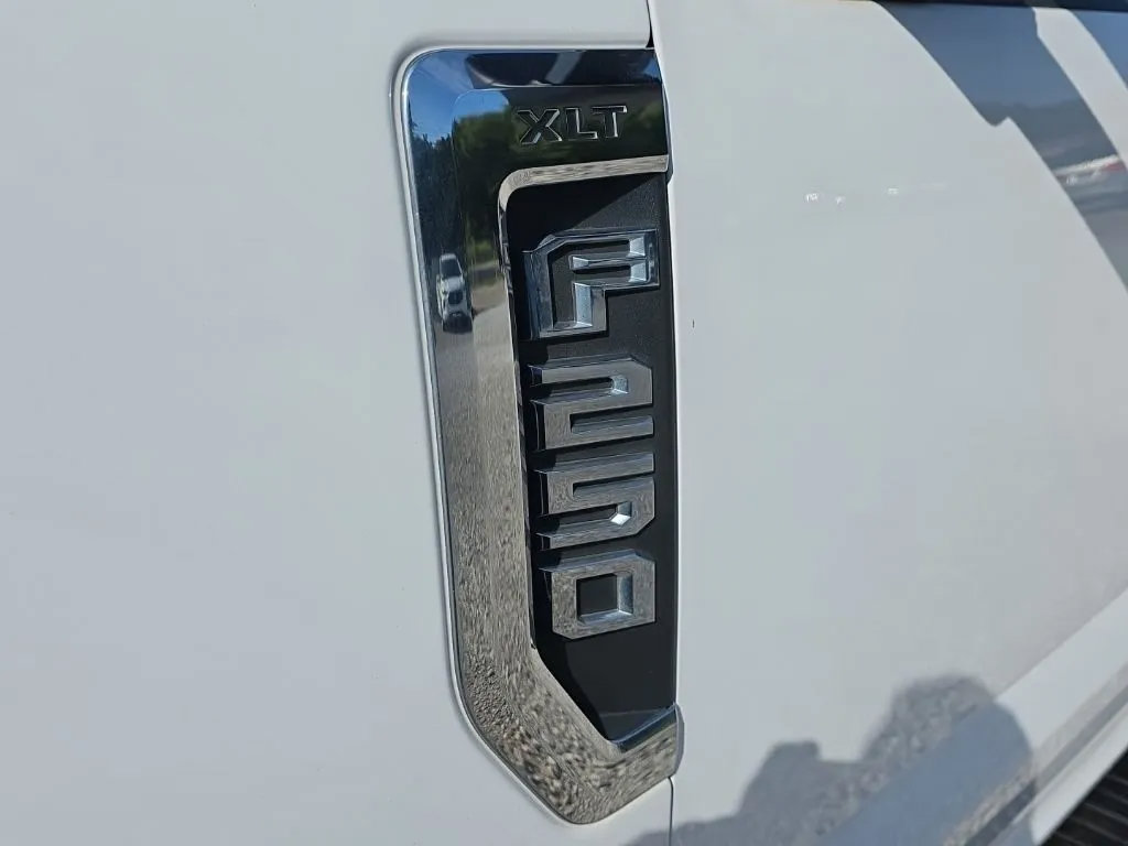 Used 2021 Ford F250 XLT AWD/4WD image 6