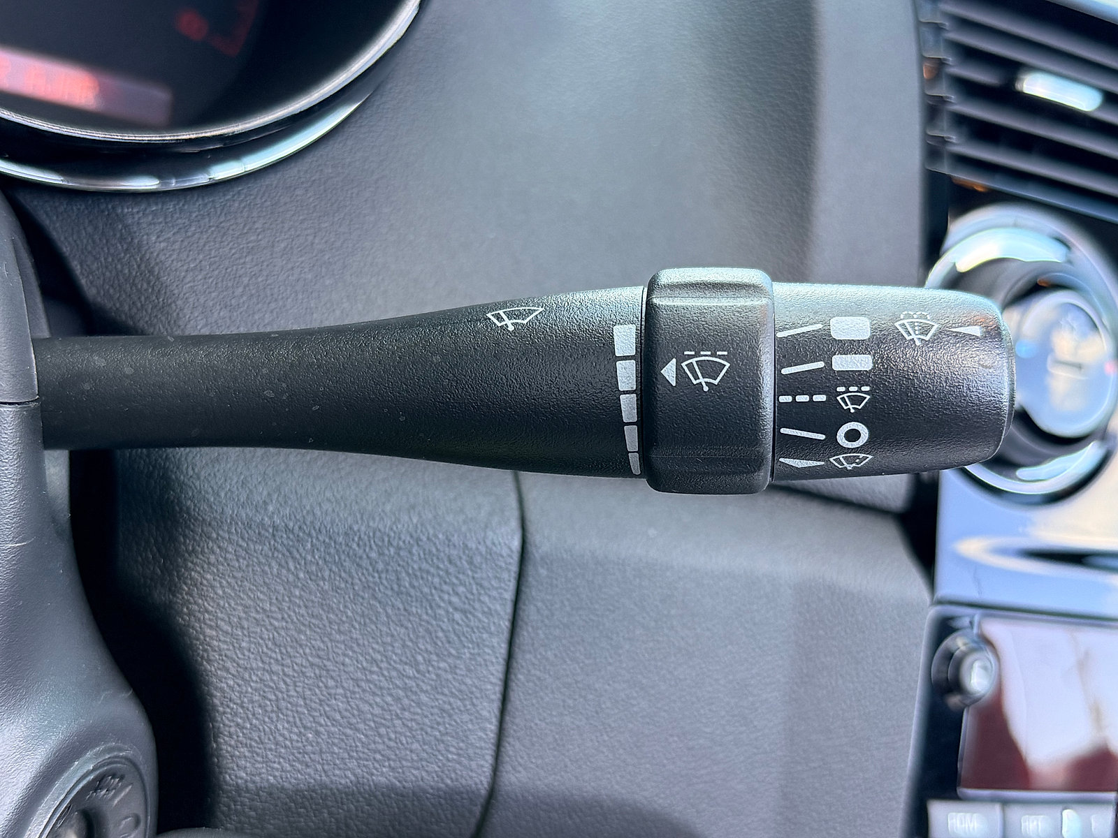 Used 2007 Saturn Sky RWD image 31