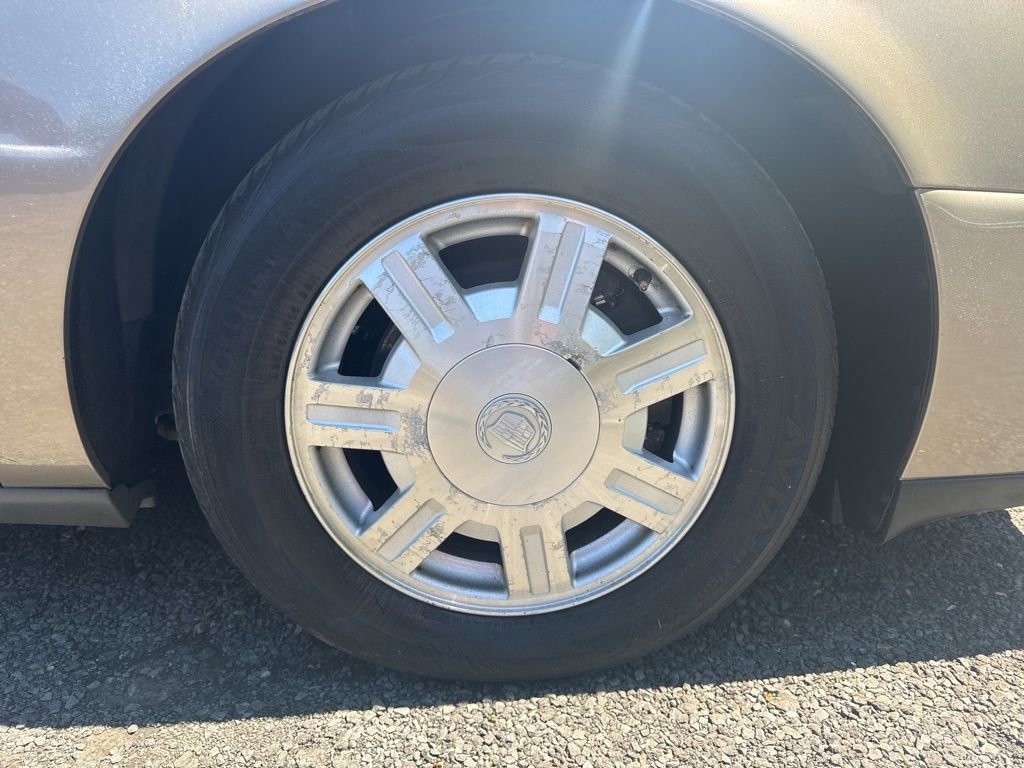 Used 2004 Cadillac De Ville image 26