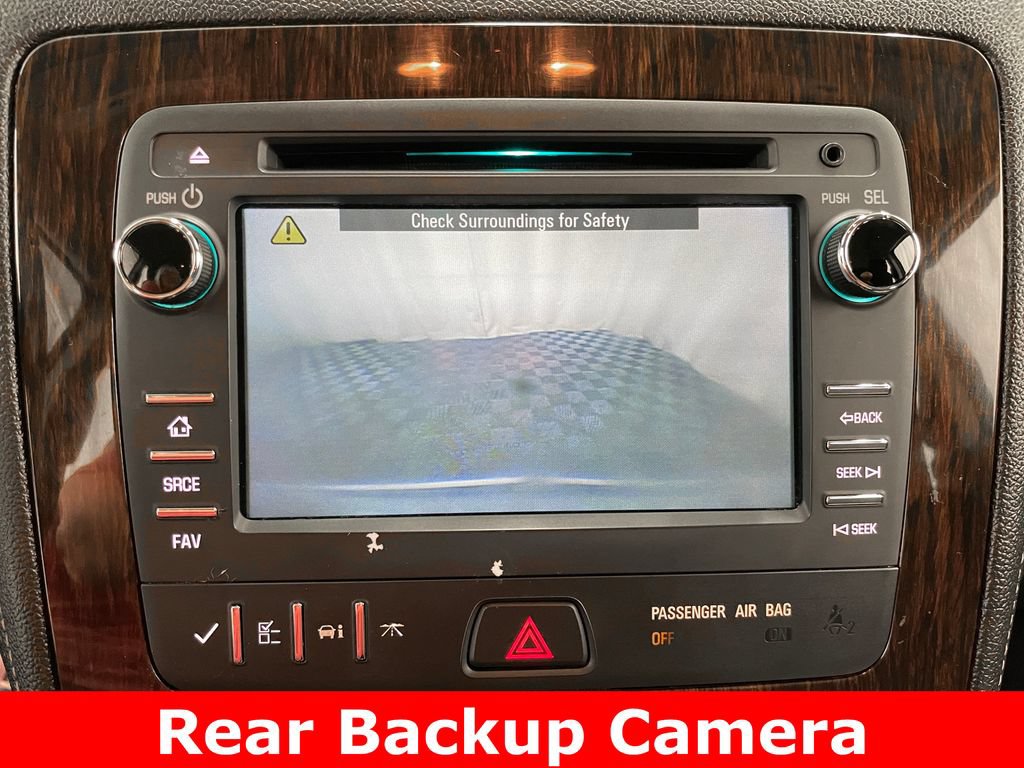 Certified 2015 Chevrolet Traverse LT w/ Style and Technology Package FWD image 3