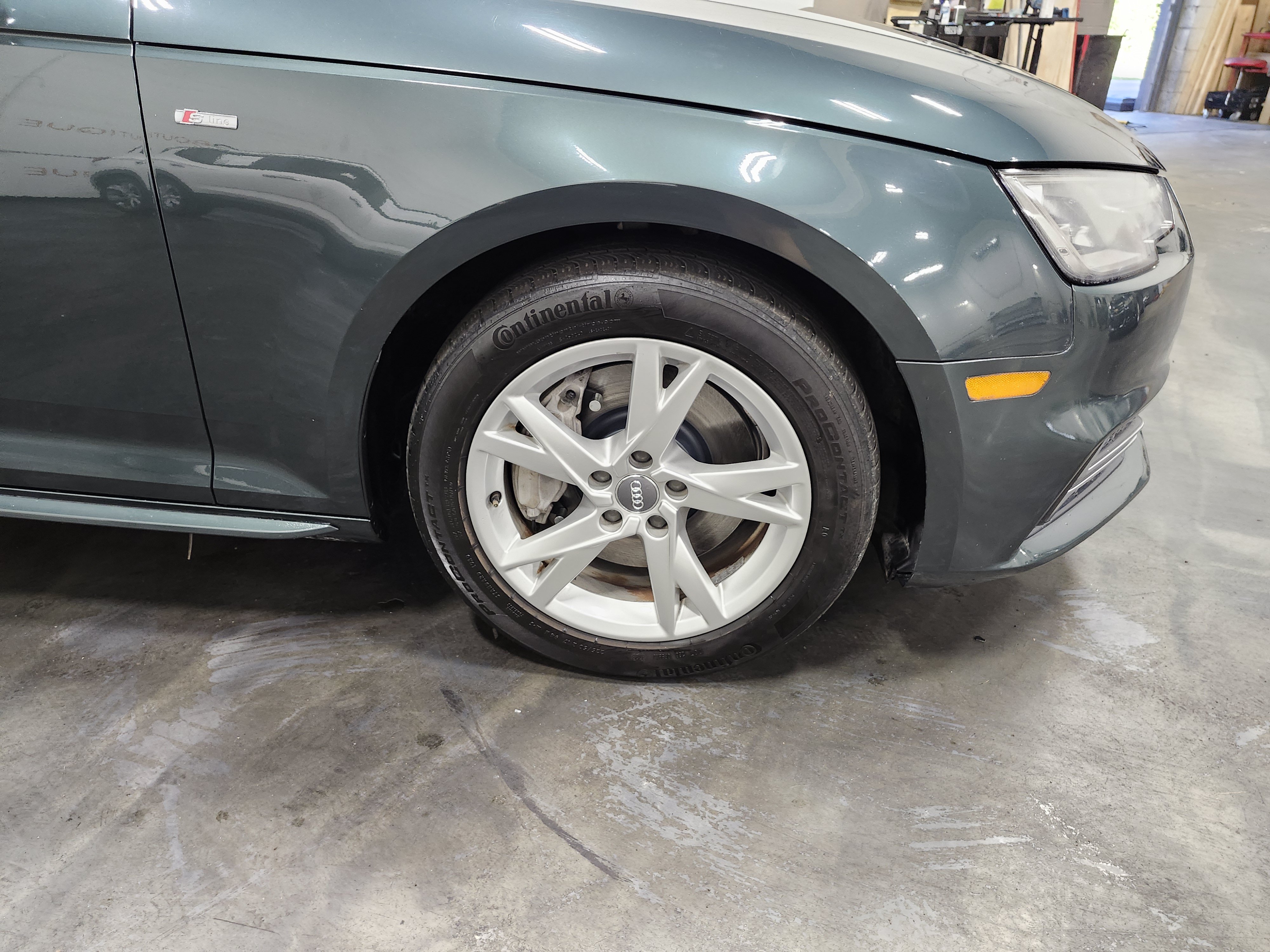Used 2018 Audi A4 2.0T Premium AWD/4WD image 13