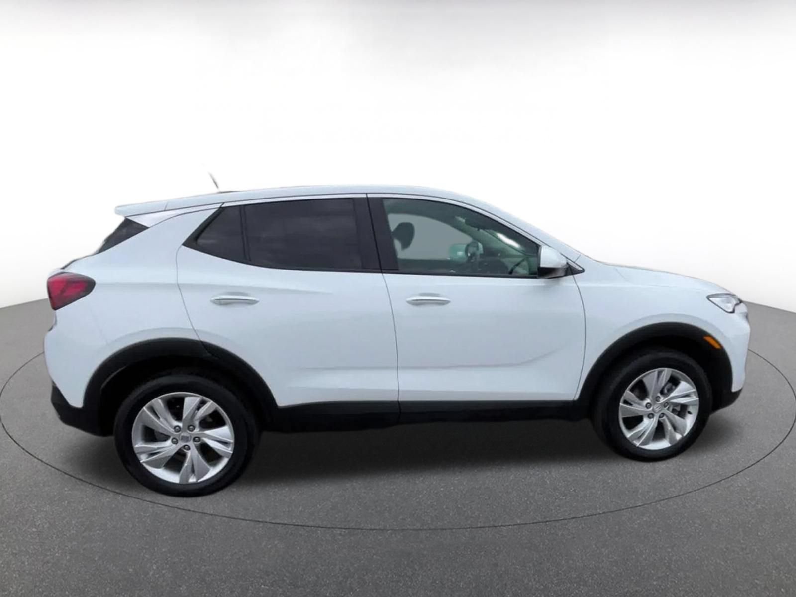 Used 2025 Buick Encore GX Preferred AWD/4WD image 16