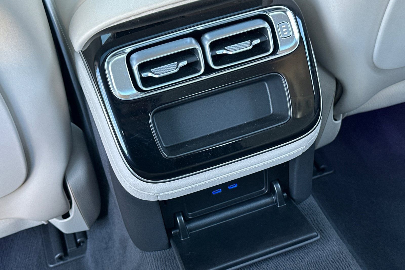 Certified 2023 Mercedes-Benz S 500 4MATIC image 30